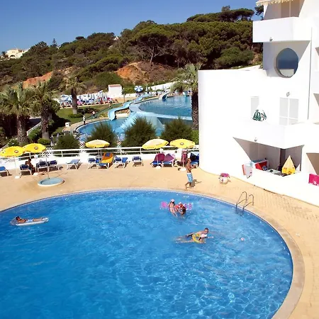 Clube Borda D'agua アパートホテル